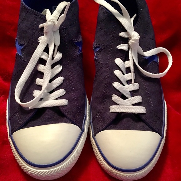 size 9.5 converse